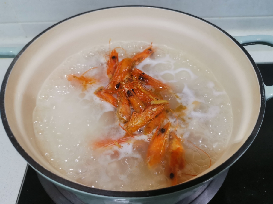 博采众长之鲜虾海鲜粥的做法 步骤2