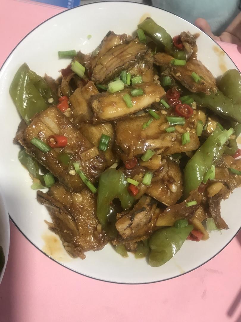 红烧带鱼段