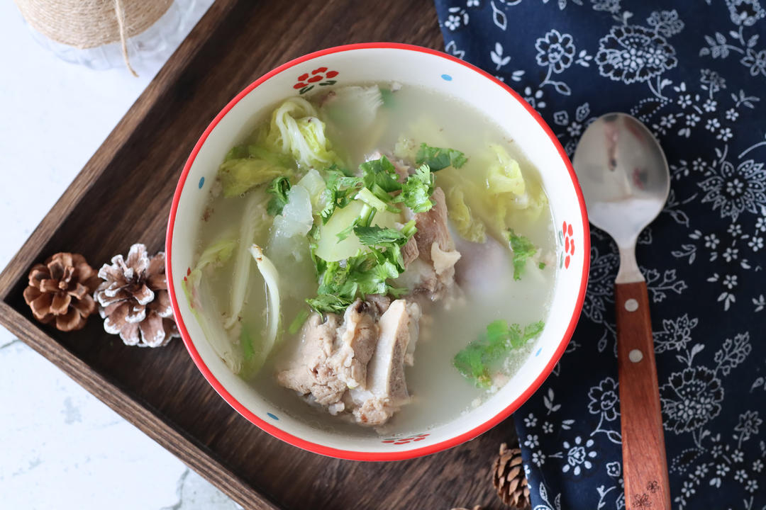 龙骨冬瓜白菜汤