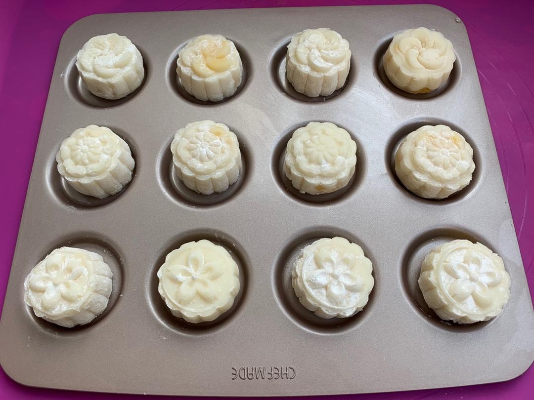 冰皮月饼(奶黄馅）