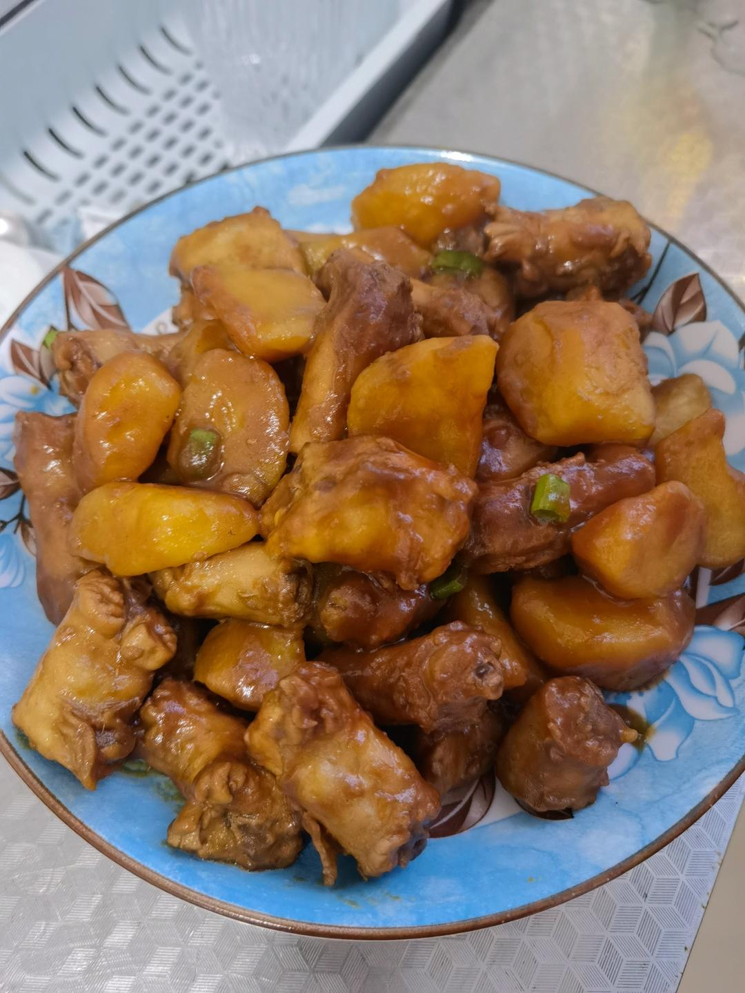东北菜鸡脖炖土豆