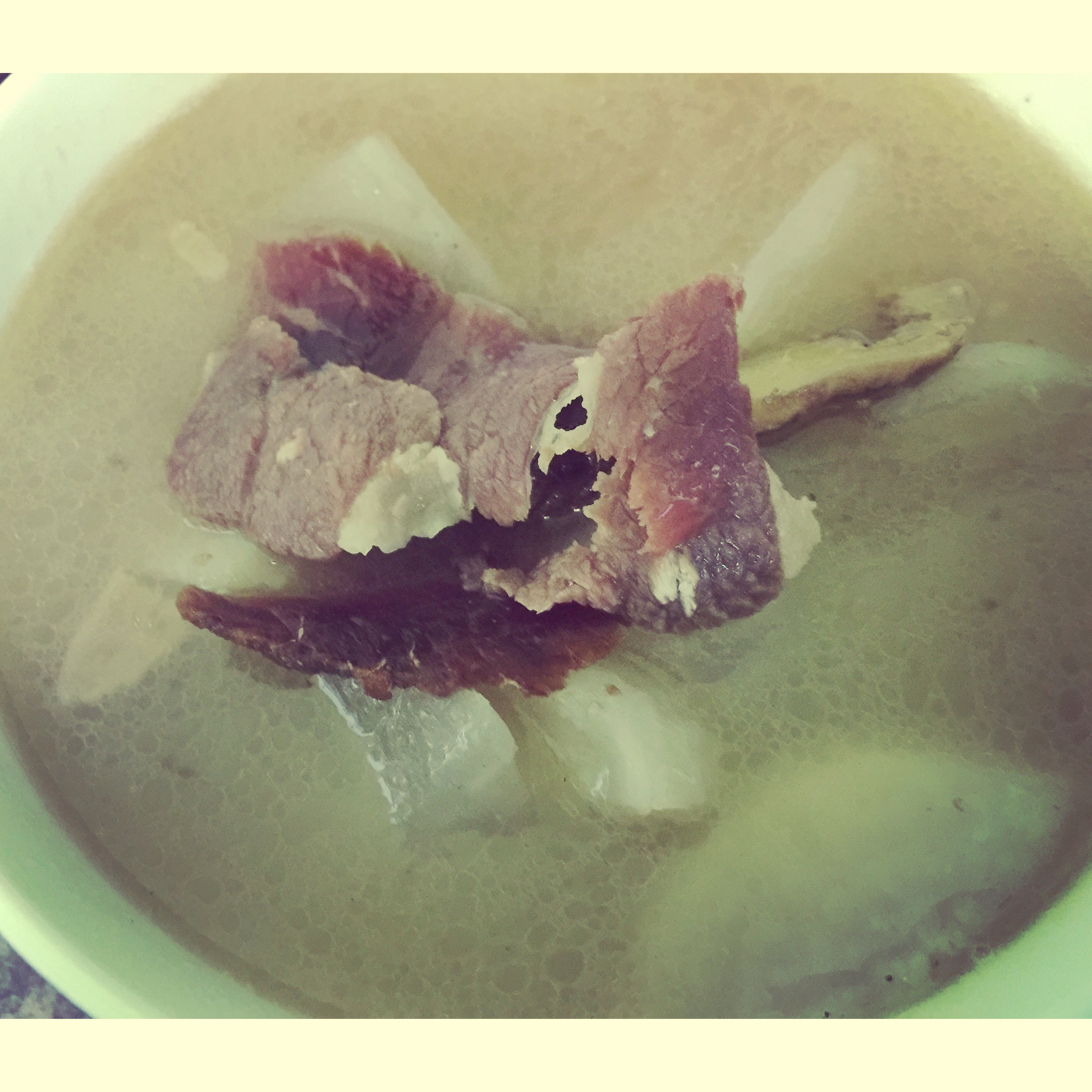 【蛤蜊火腿萝卜汤】