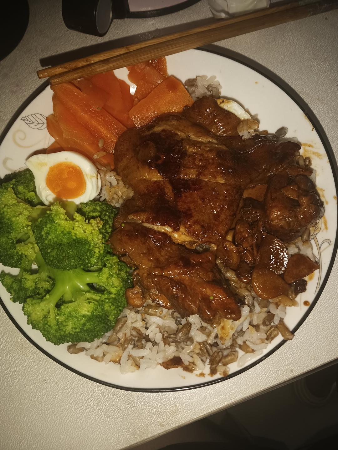 照烧鸡腿饭