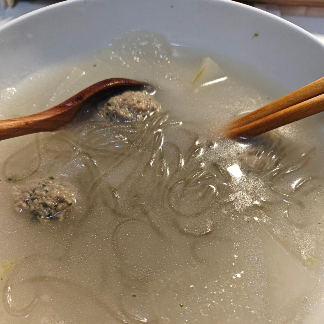 【冬瓜羊肉丸子汤】从调馅到下丸子的手法，超详细版本！