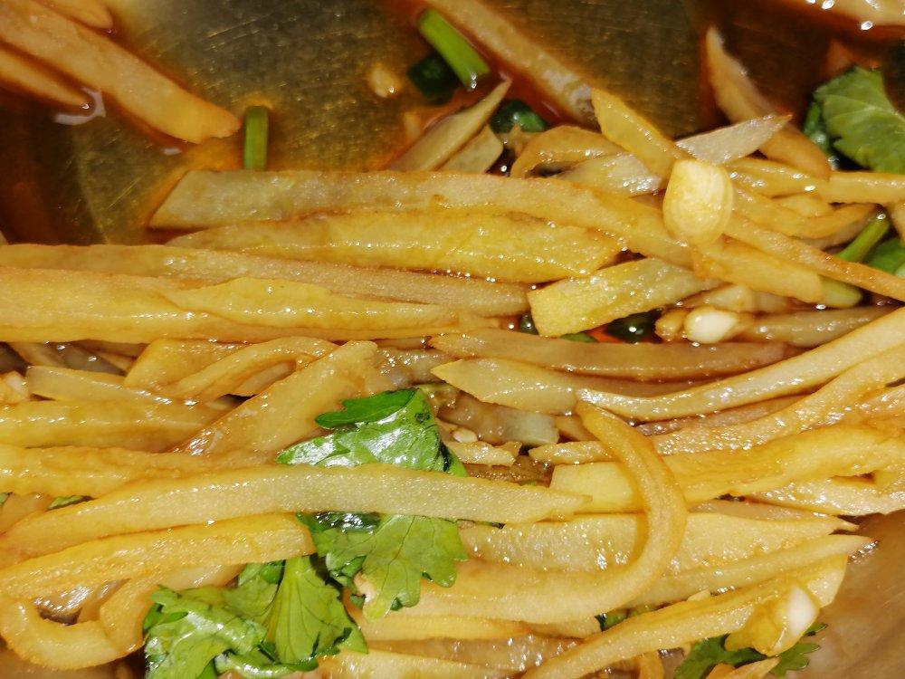 香辣开胃的凉拌土豆丝