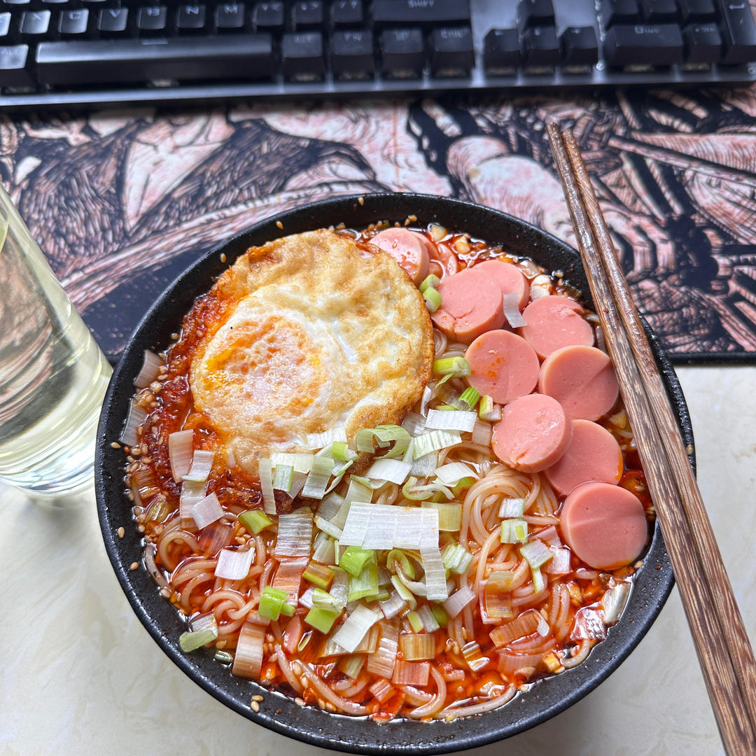 酸辣开胃❗️好吃到连汤汁不剩～酸汤面