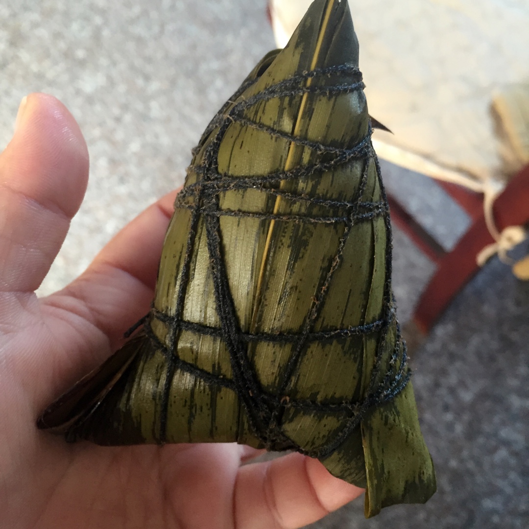 o萍宝o做的经典四角粽子包法