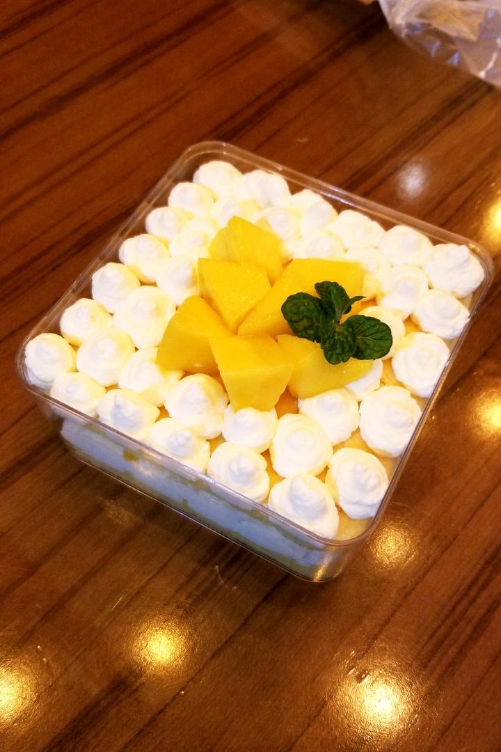 盒子蛋糕