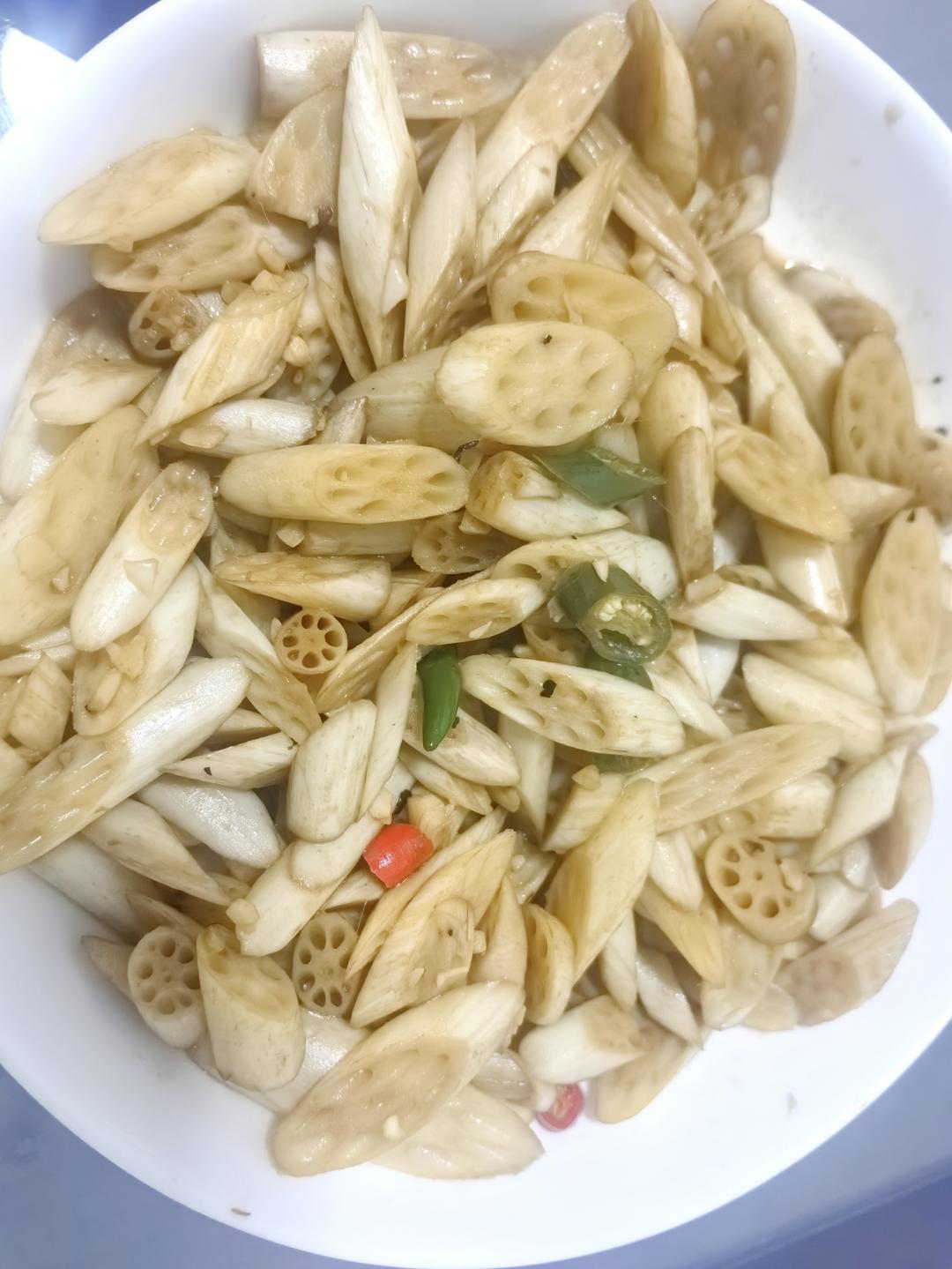 能干掉几碗饭的酸辣藕带炒肉丝