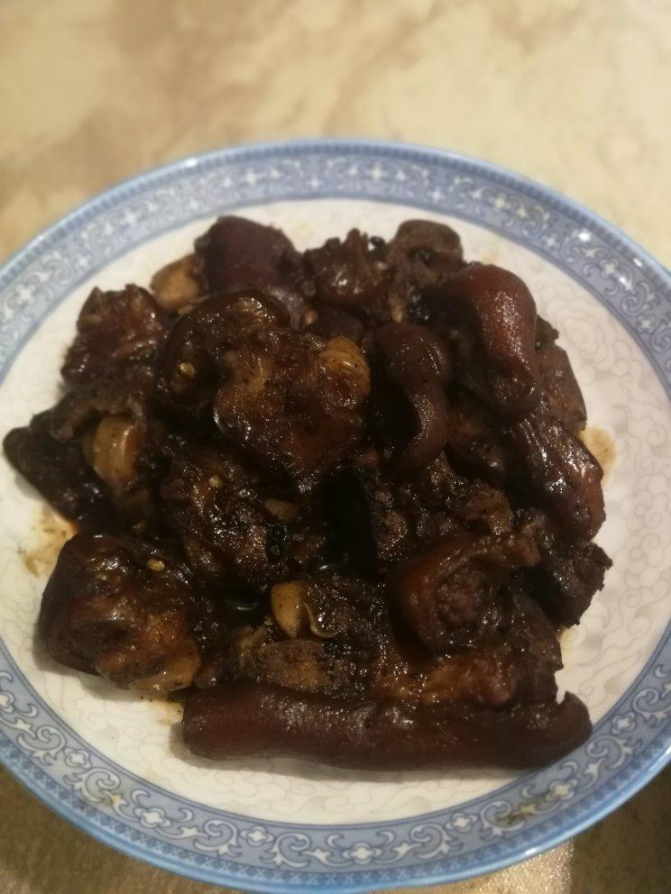 红烧猪蹄，酱香味，超级过嘴瘾的卤猪蹄