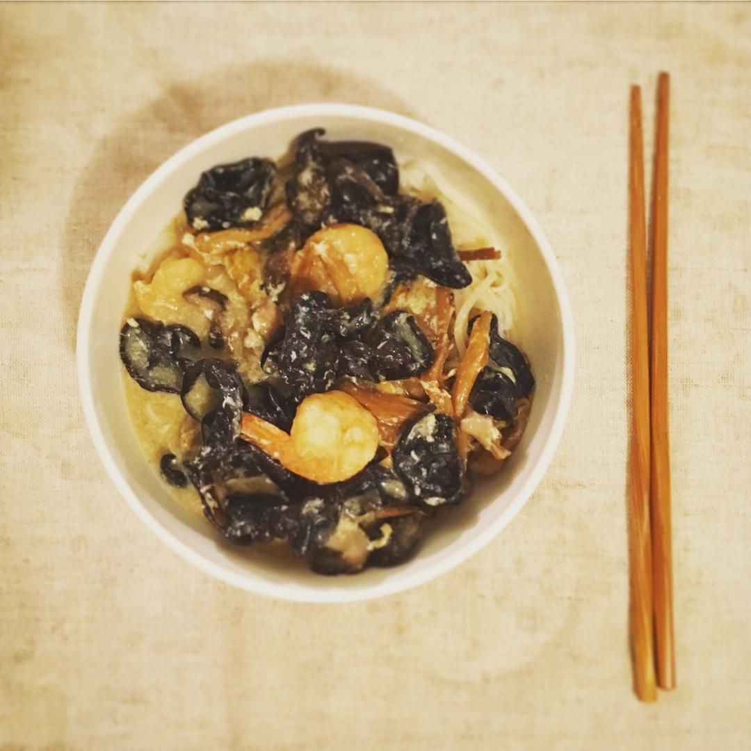 虾仁香菇打卤面