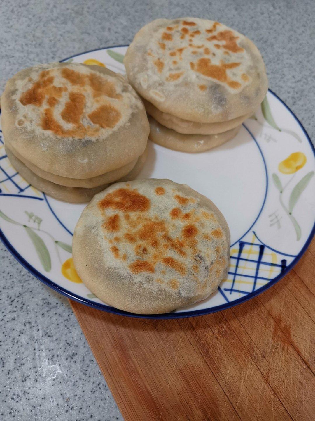 茄子尖椒素馅饼——咬一口能出汤汁儿