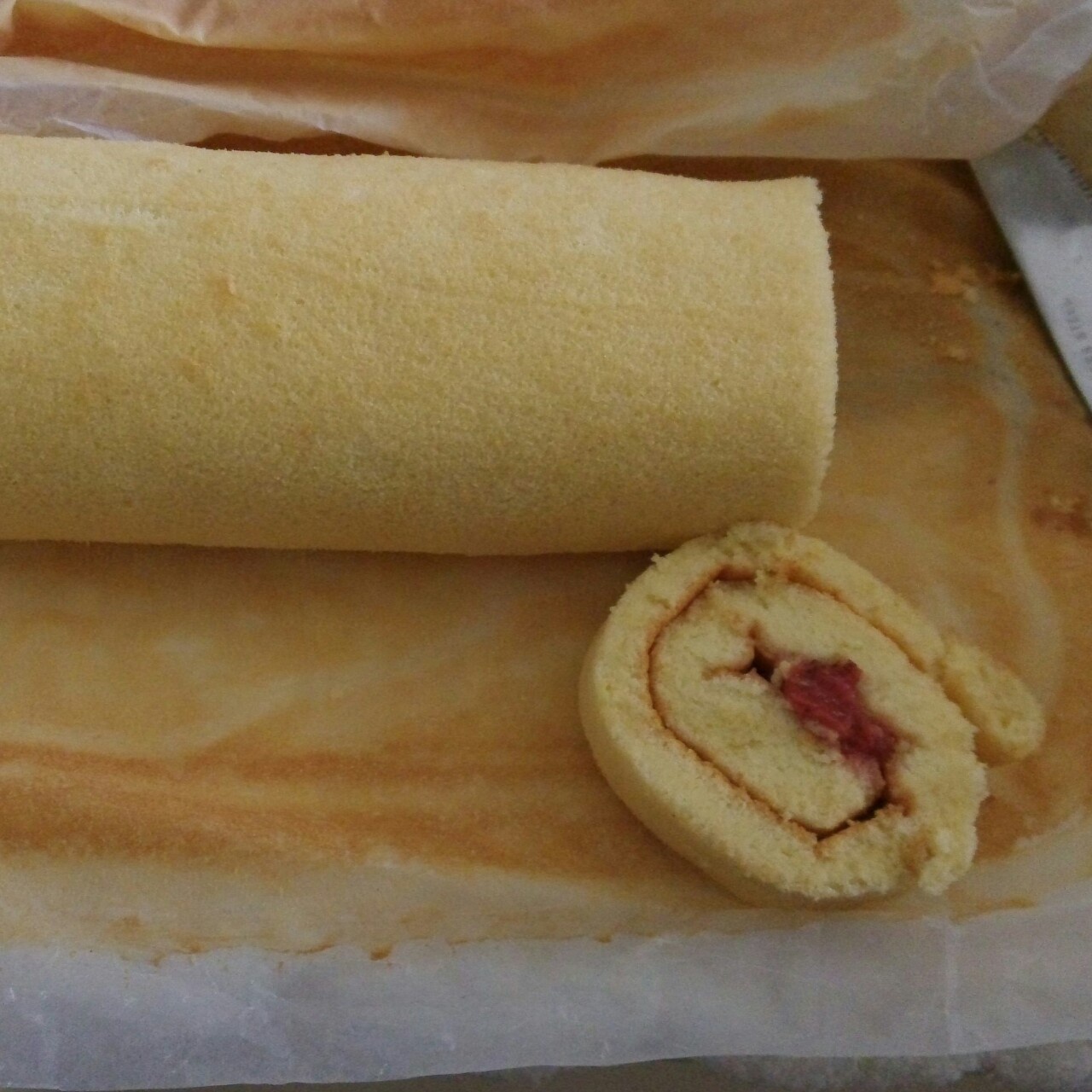 考考_shnk做的戚风蛋糕卷(家用30l烤箱自带烤盘之3蛋卷卷)