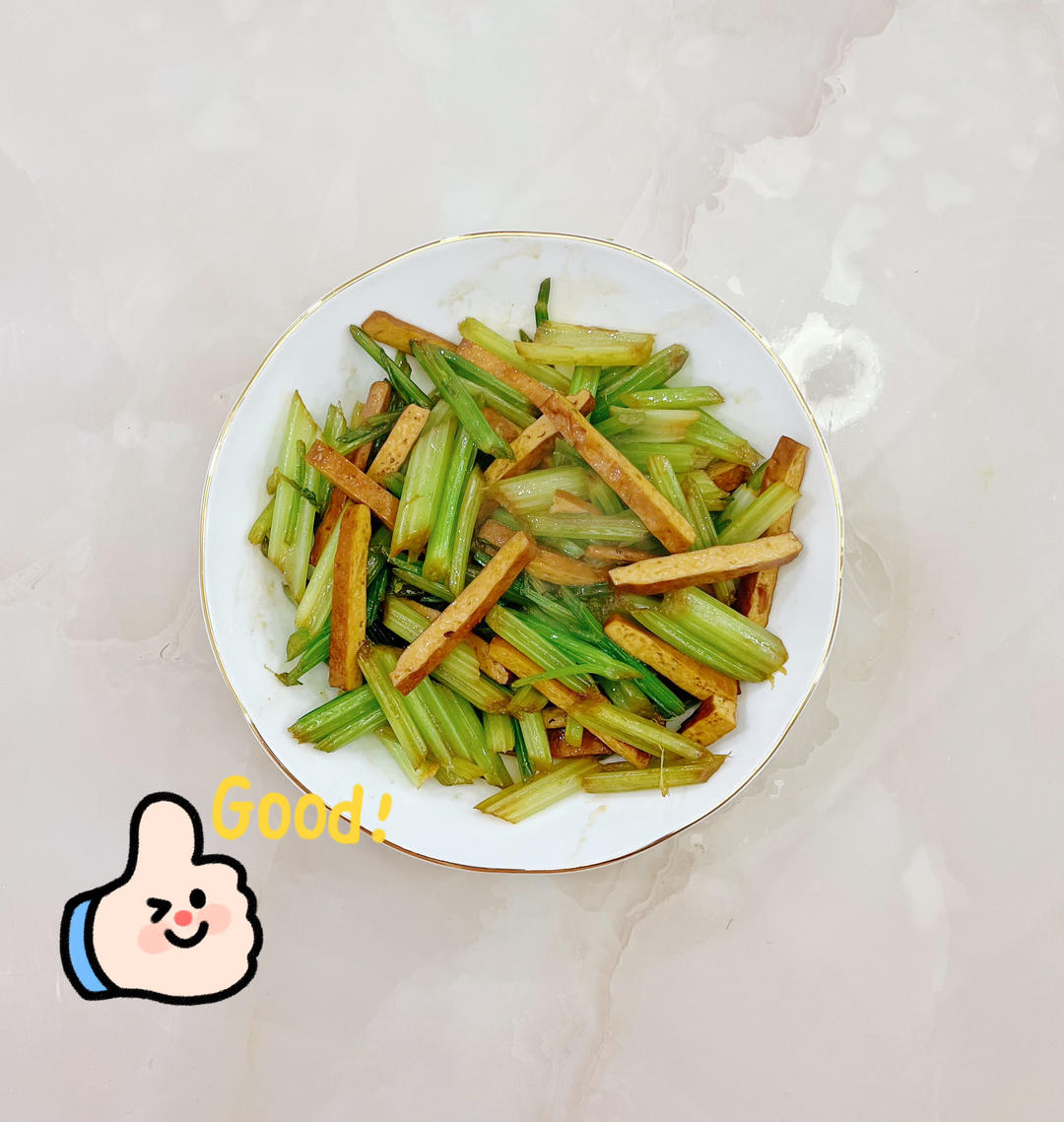 午餐晚餐简单快手下饭菜芹菜炒香干