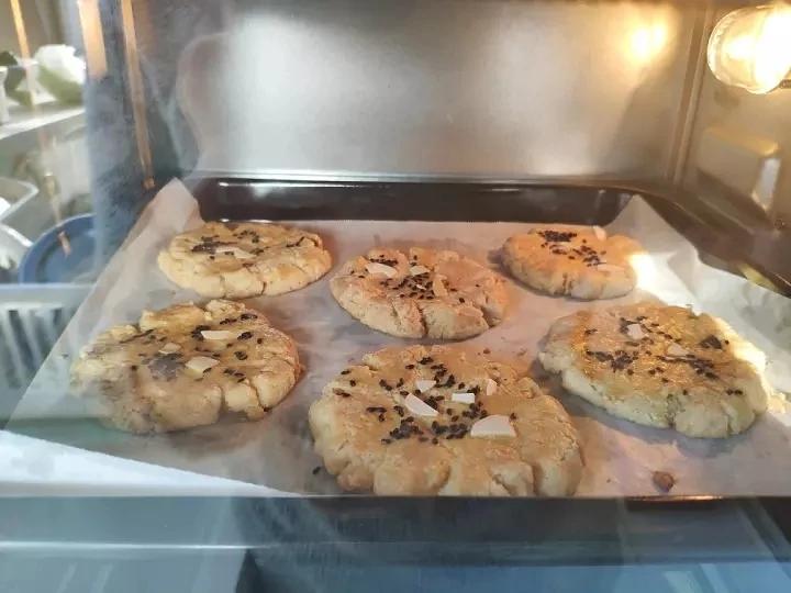 轻轻一按就碎掉的原味桃酥（不输猪油版）