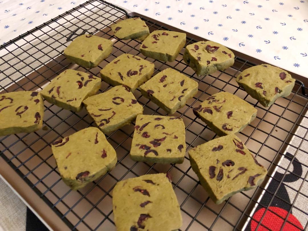 黑葡萄干抹茶酥饼