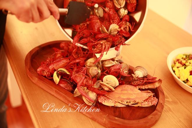 干烤/干焗小龙虾 干烤蛤蜊 干烤各式海鲜 15分钟上桌 快手菜 鲜美多汁 玛捷斯的做法