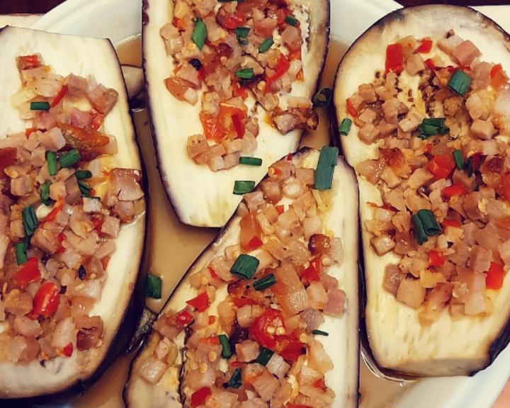 【蒜香咸肉蒸茄子】的做法