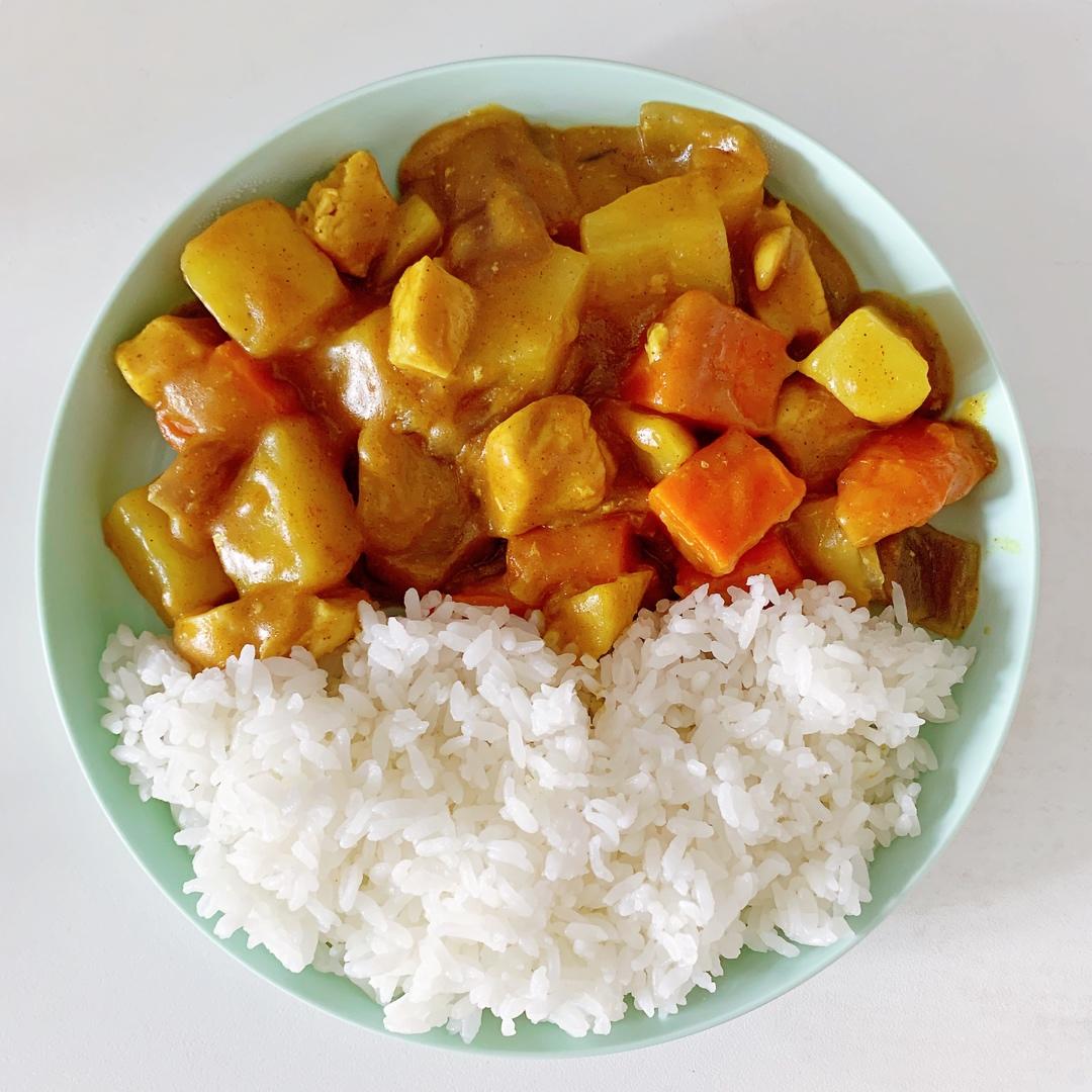 咖喱鸡肉饭