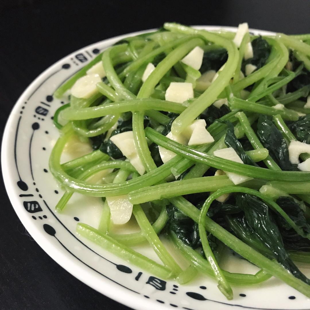 蒜蓉炒番薯叶