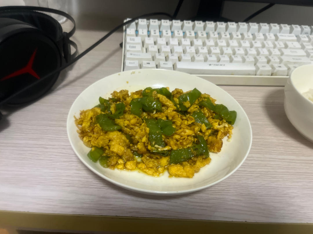 青椒炒鸡蛋❗️❗️营养美味又下饭