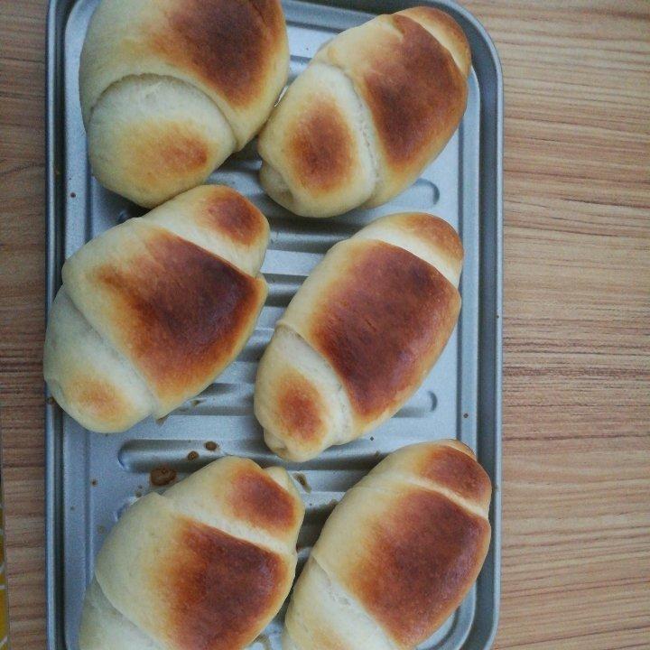 黄油面包卷