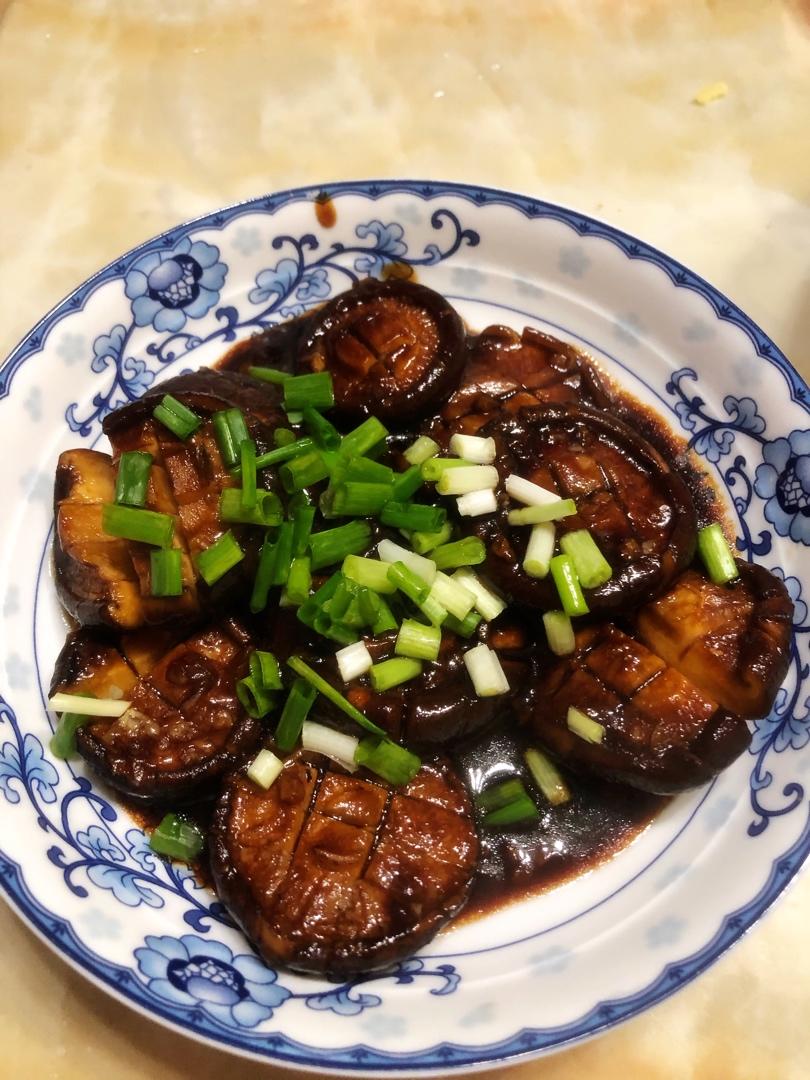 鲜嫩多汁，比鲍鱼还好吃红烧香菇