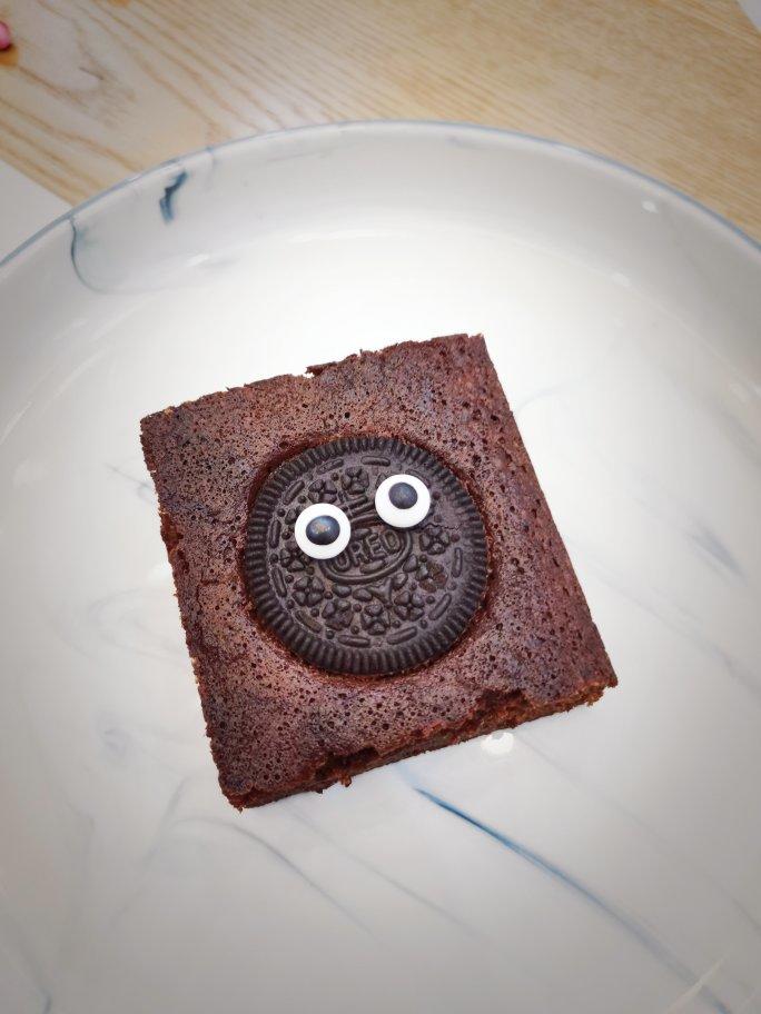 美国名店最受欢迎的酥皮软心布朗尼配方：软糖口感，酥皮脆壳Fudgy Brownies