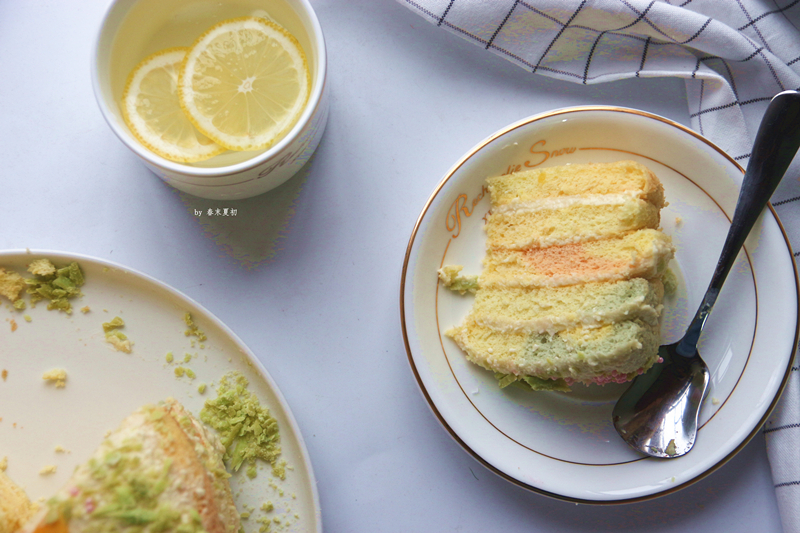 春之色彩虹蛋糕