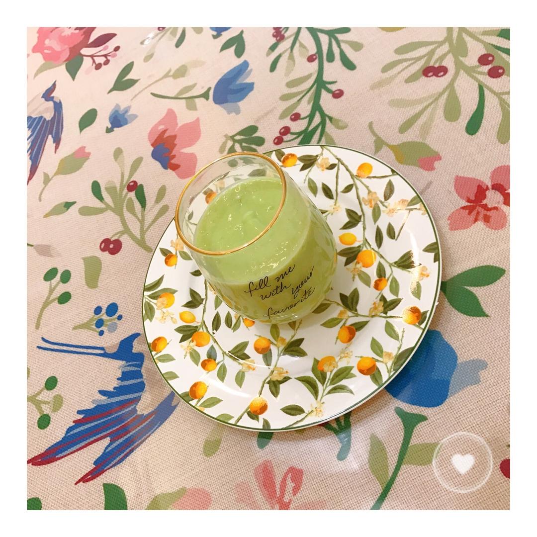 牛油果香蕉奶昔