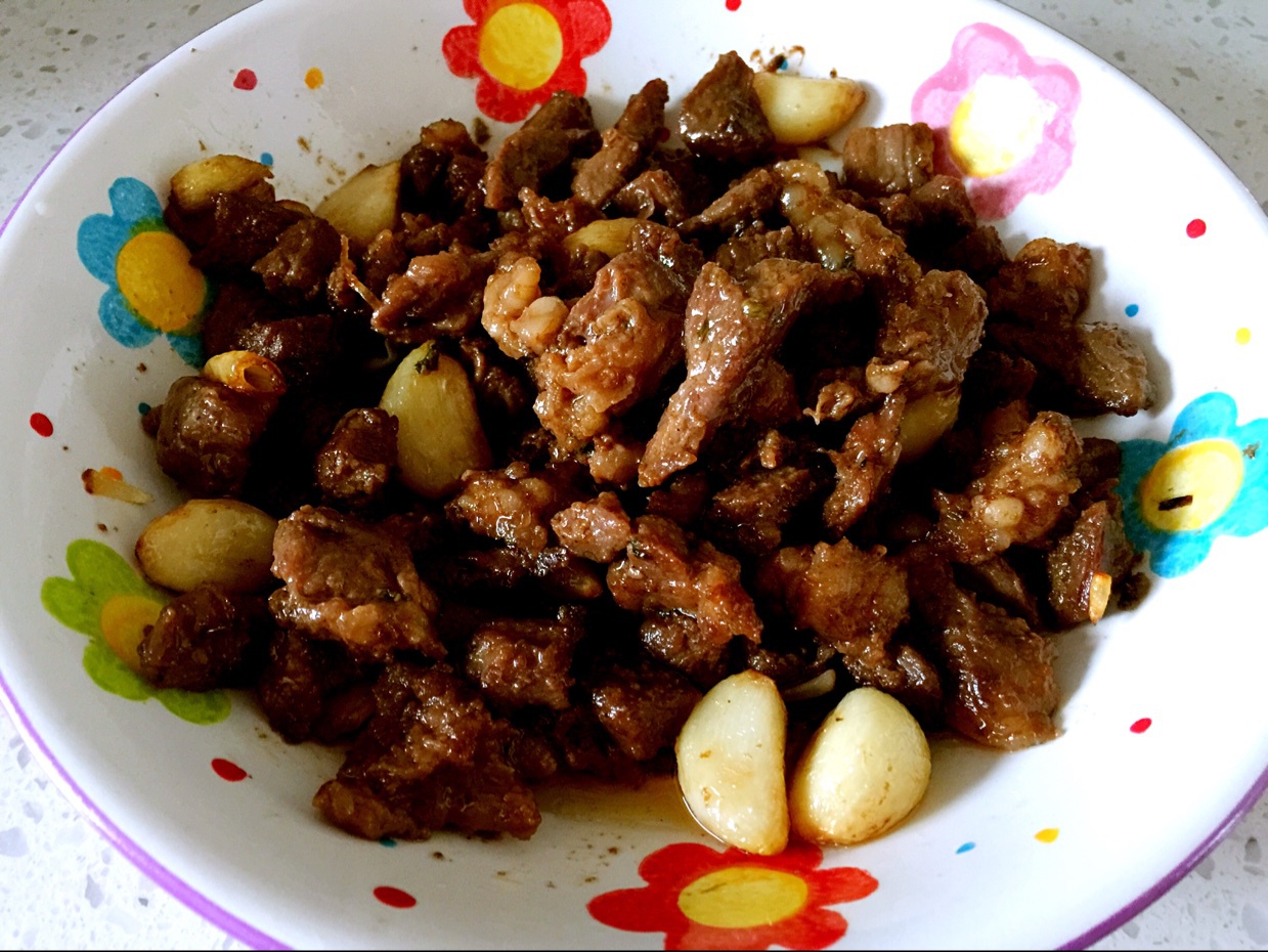 黑蒜子牛肉粒