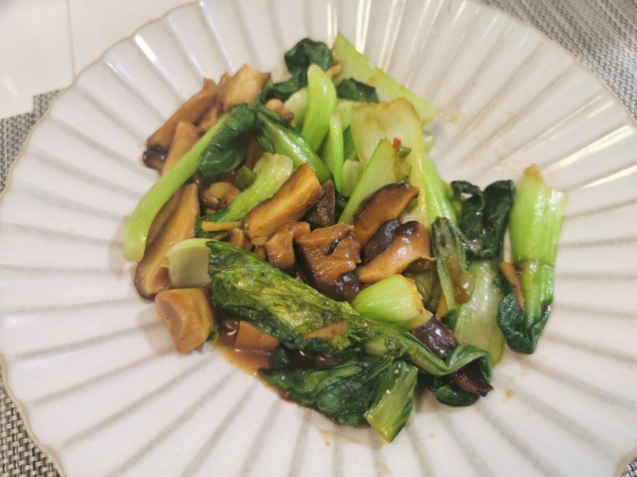 简易版香菇扒油菜
