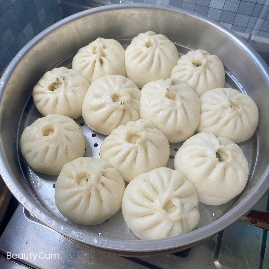油菜香菇菜包