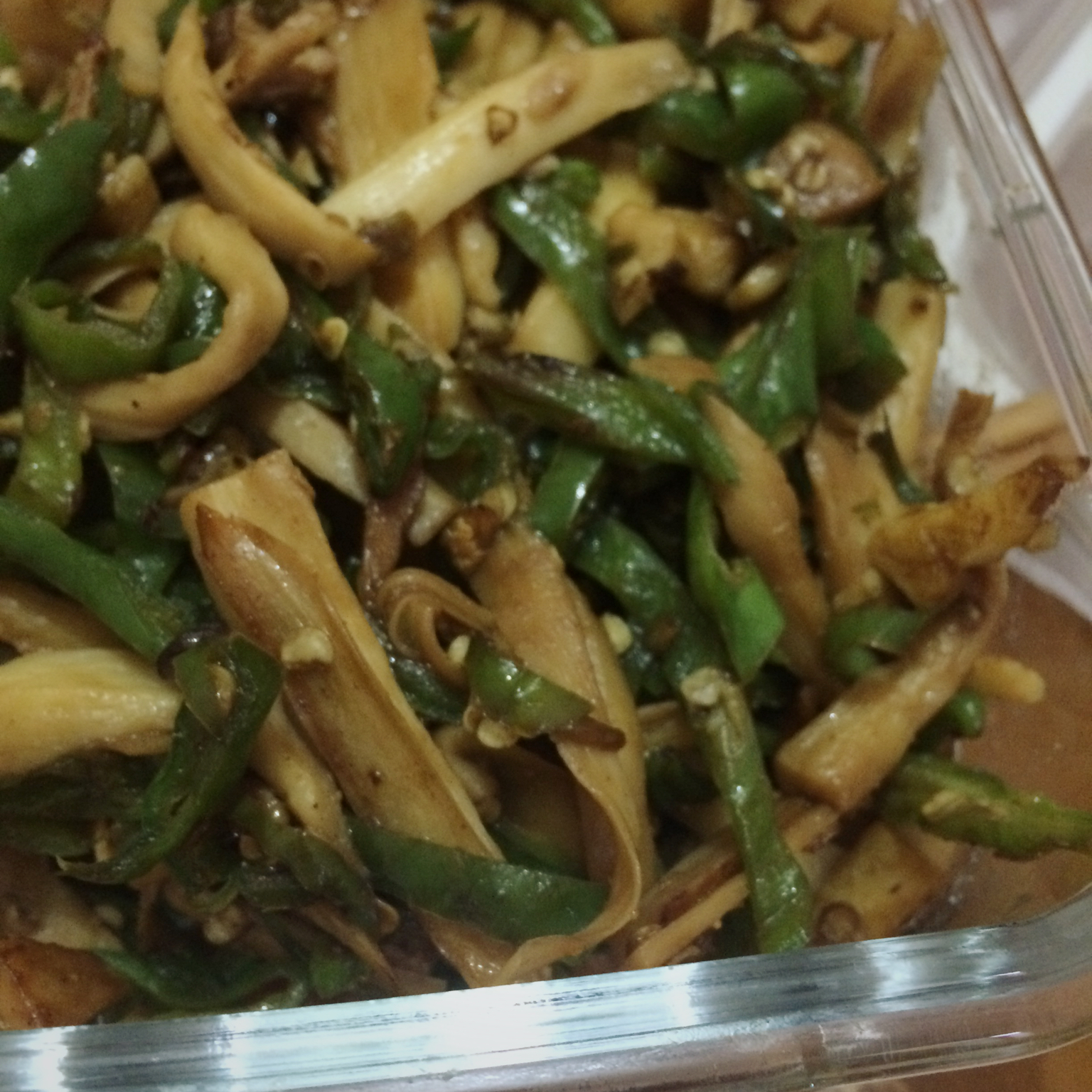 青椒素炒杏鲍菇