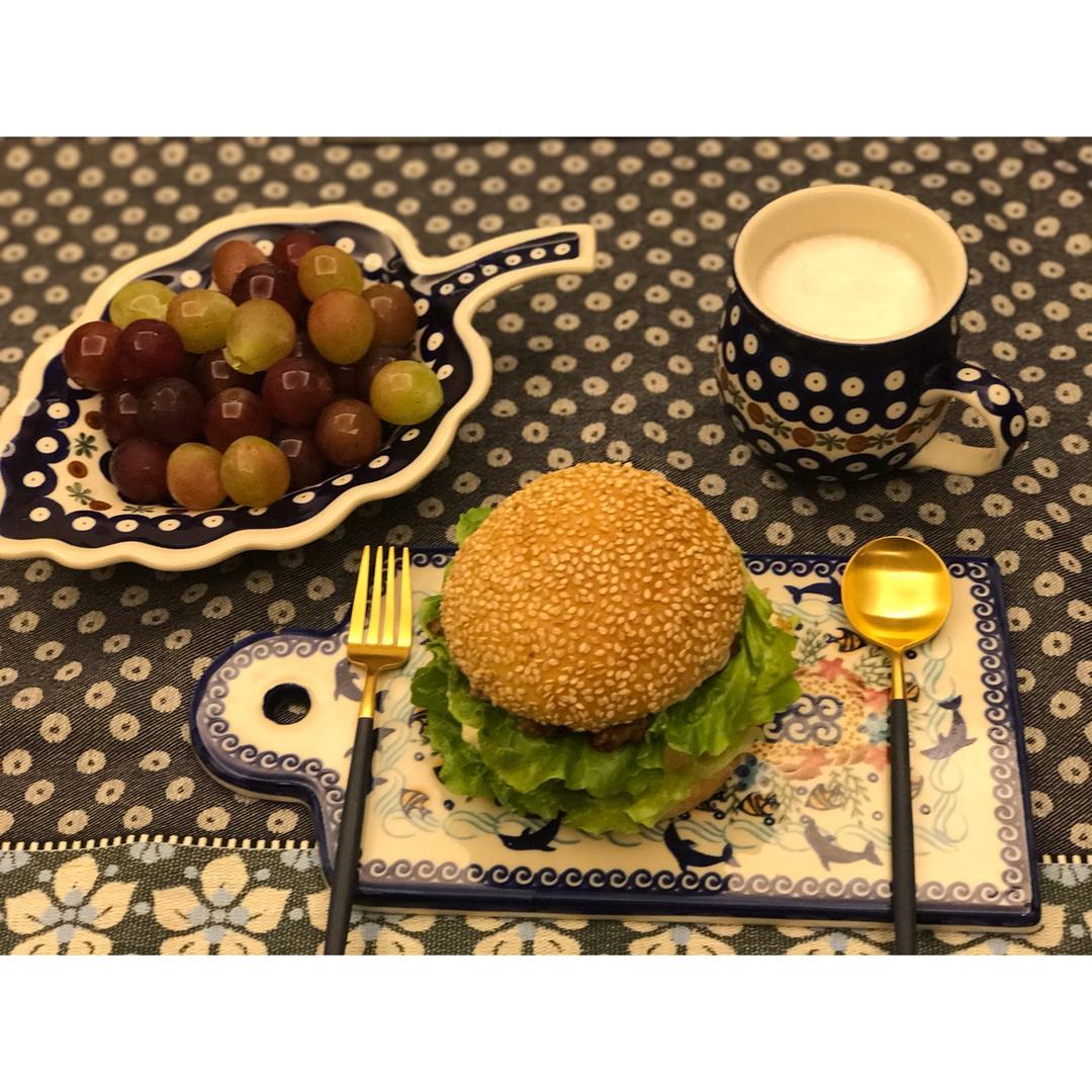 超级香软的无敌汉堡坯