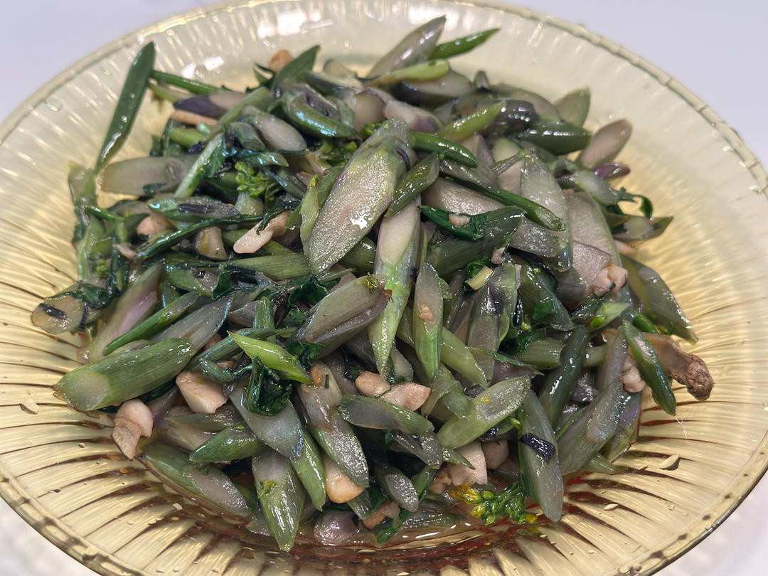 清炒红菜苔