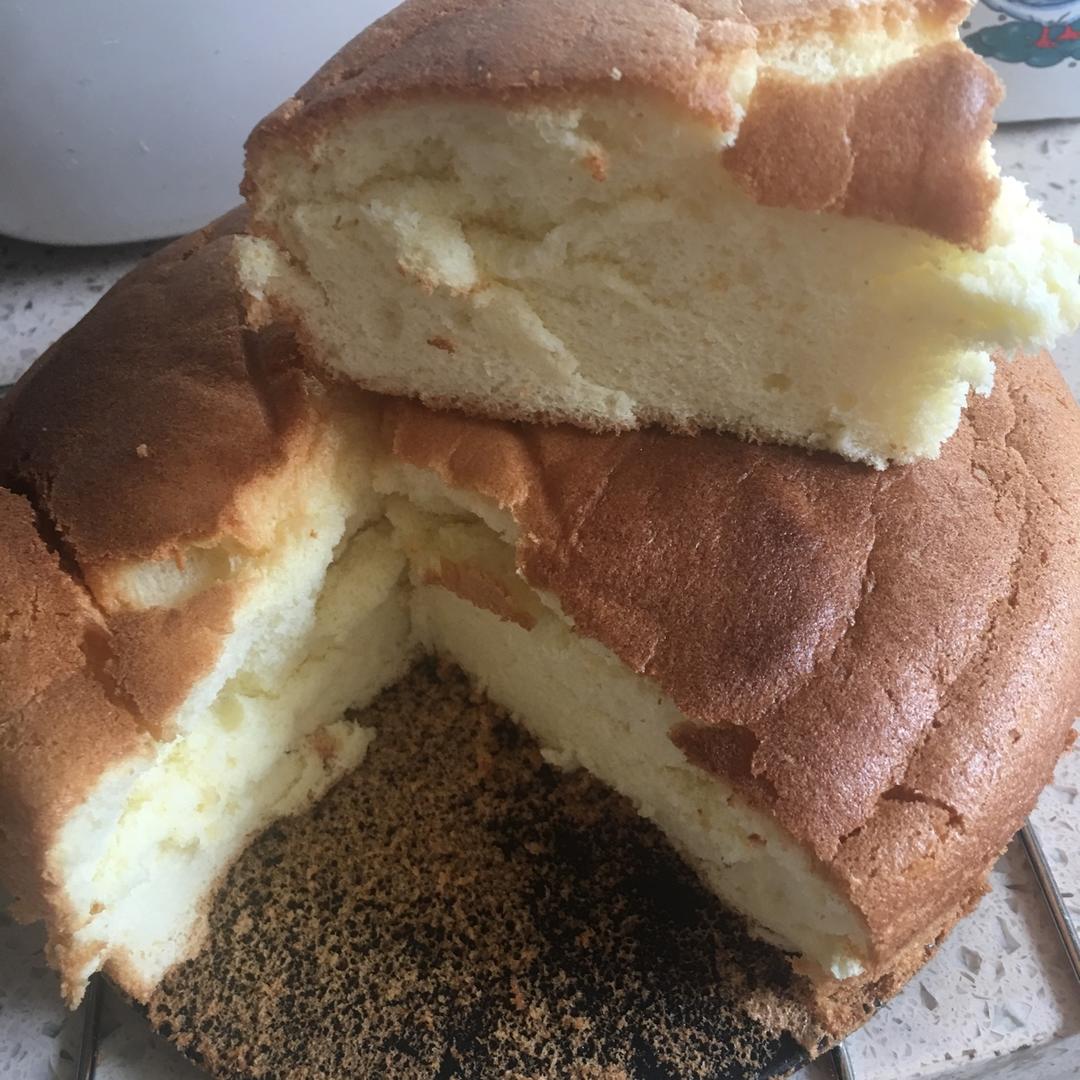 烤箱做蛋糕（戚风蛋糕的做法）