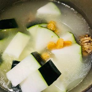 薏米冬瓜排骨汤的做法 步骤2