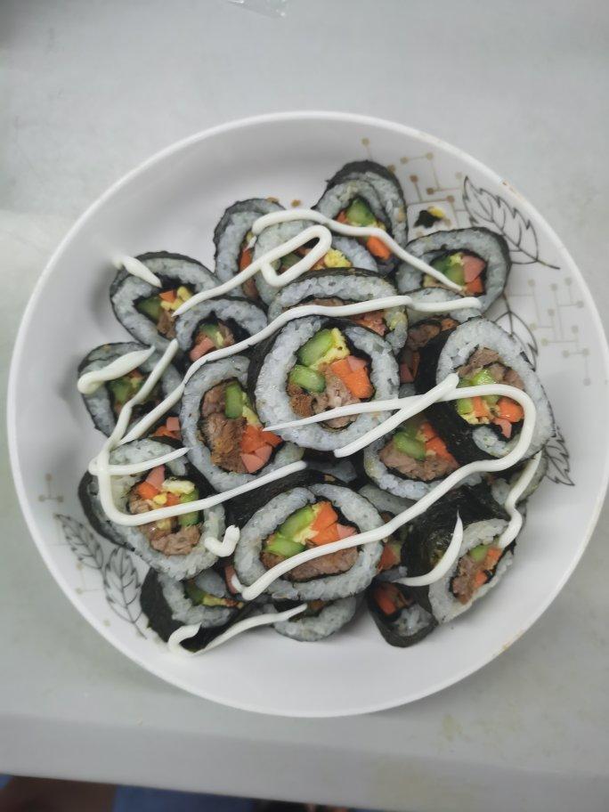 高颜值的紫菜包饭