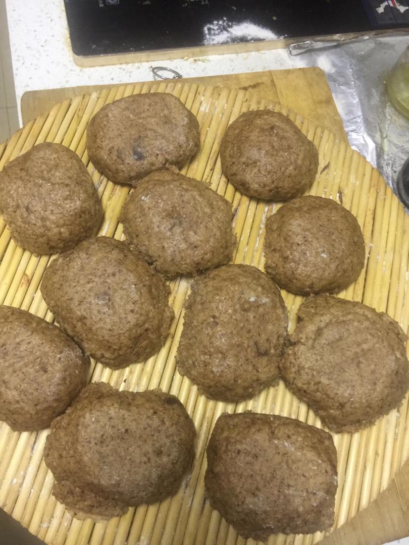 超多燕麦，超多红枣，超好吃的——燕麦红枣馒头
   消耗燕麦红枣良方！！！
