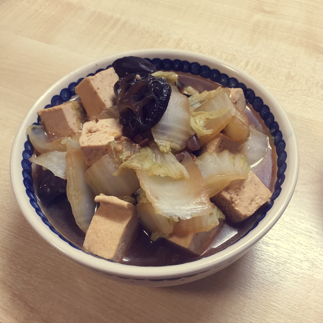 辣味白菜炖冻豆腐