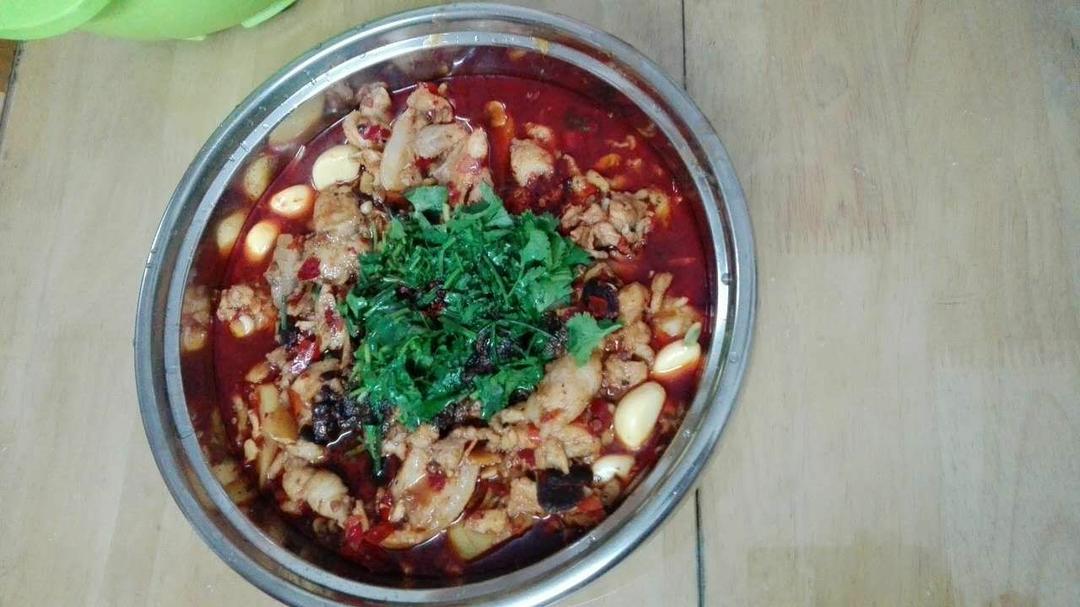 麻辣水煮鱼（巴沙鱼柳菜多多版）