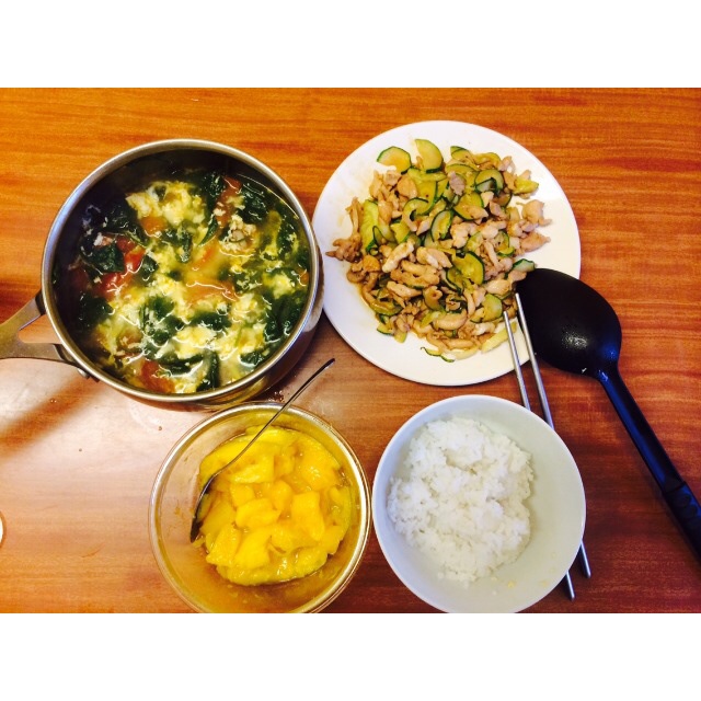 番茄鸡蛋菠菜汤