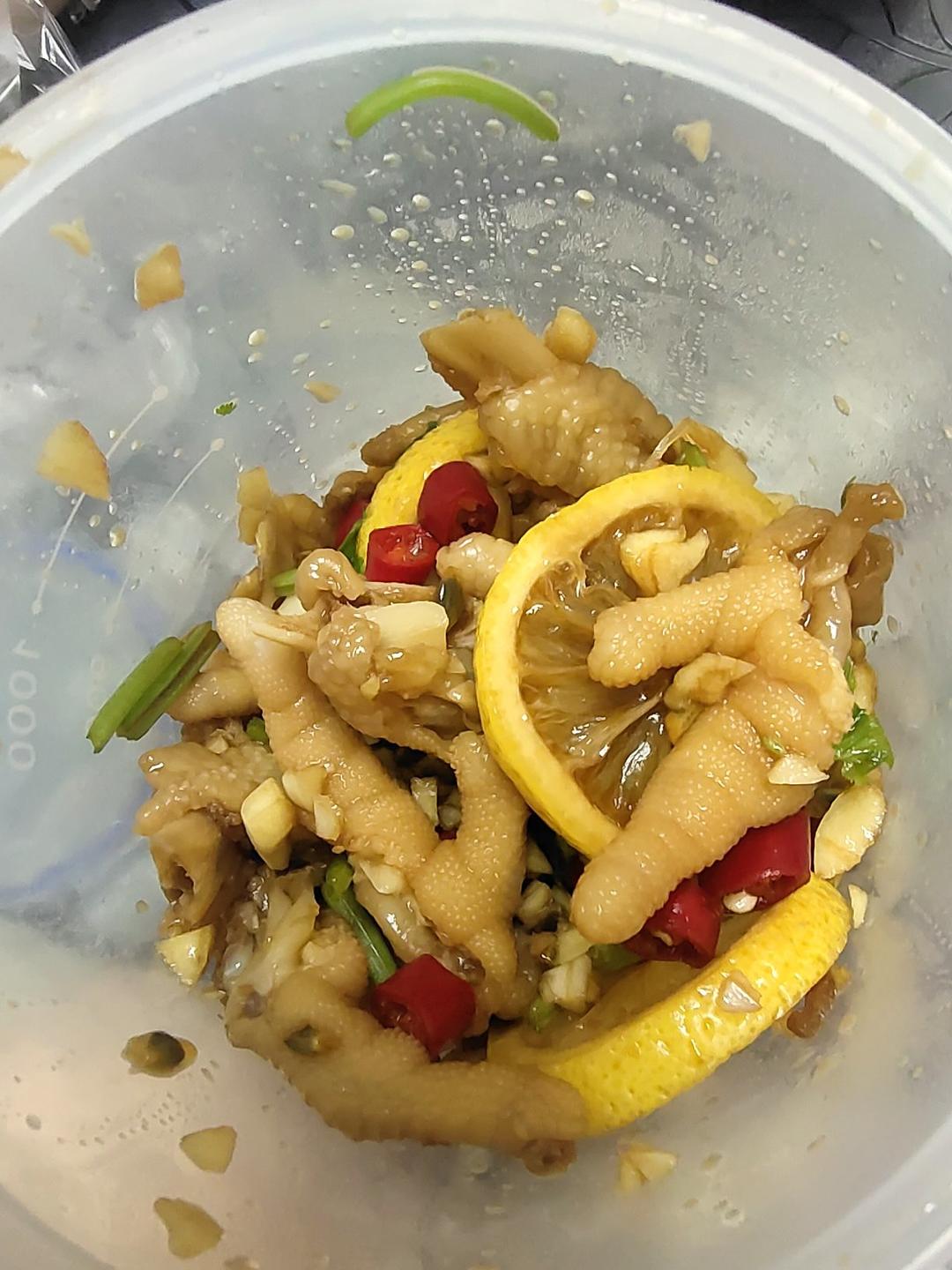柠檬酸辣鸡爪子🐔