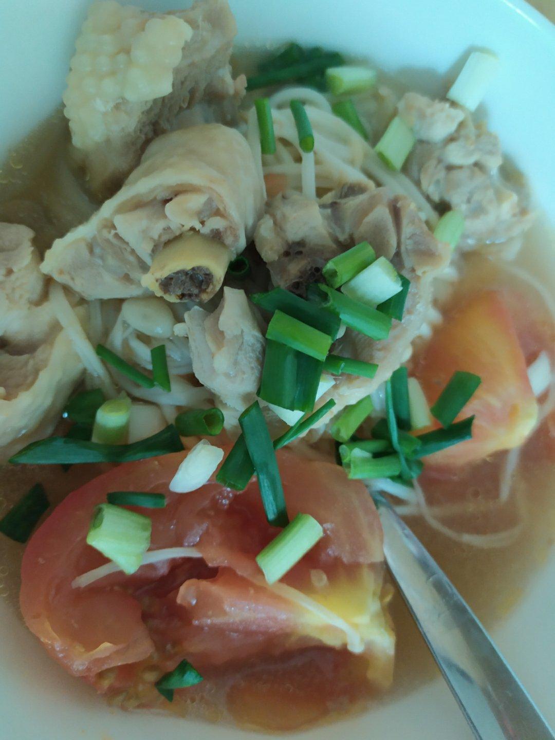 小美番茄肉片汤