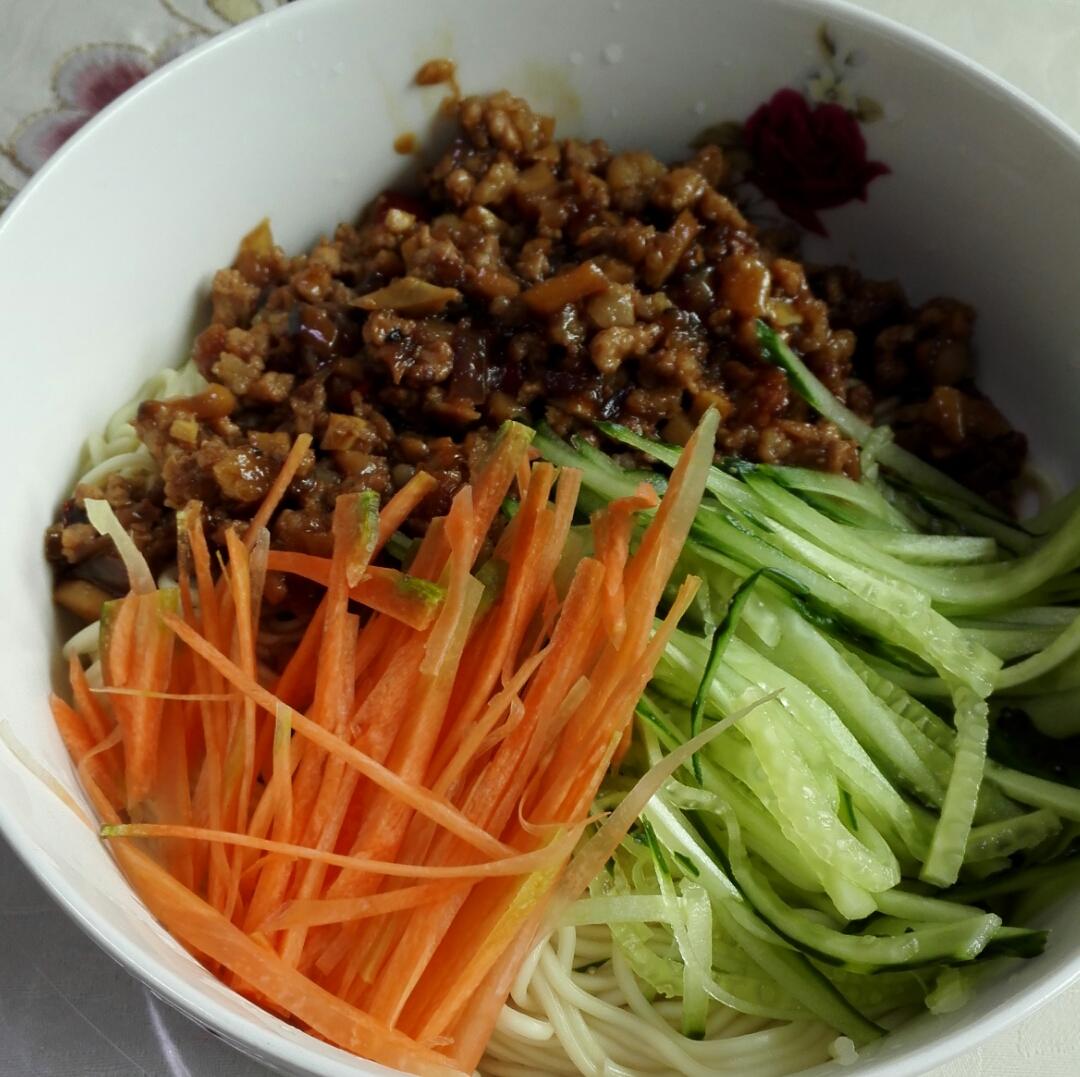 自制杂酱面