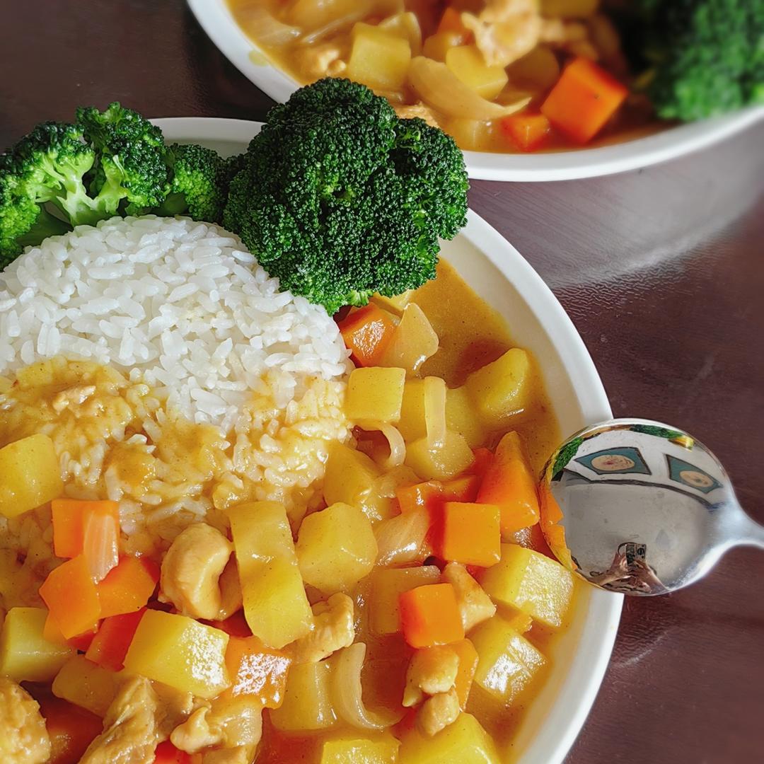 零失败日式咖喱鸡肉饭！！最正宗日本家庭做法！简单又好吃！