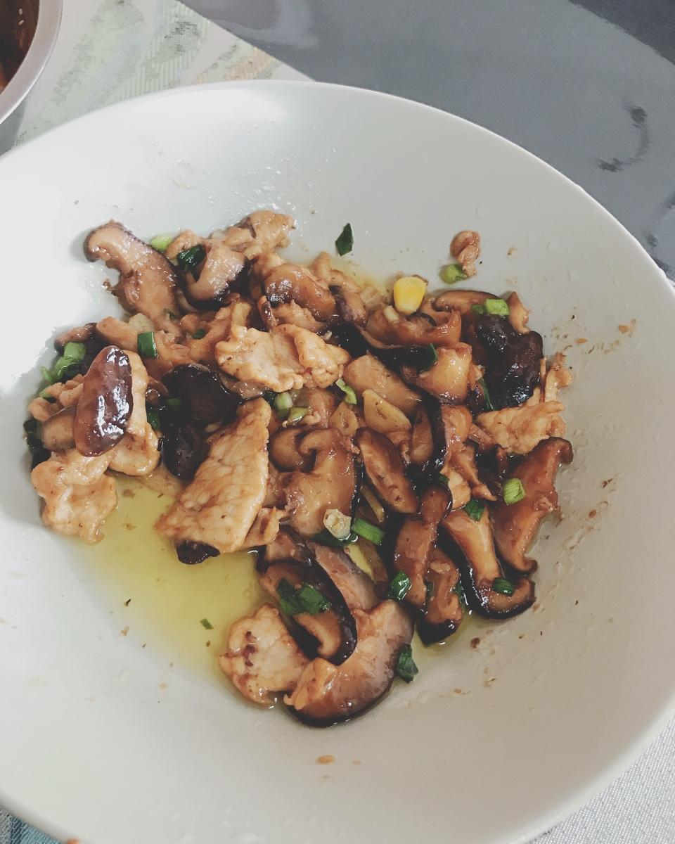 香菇炒肉