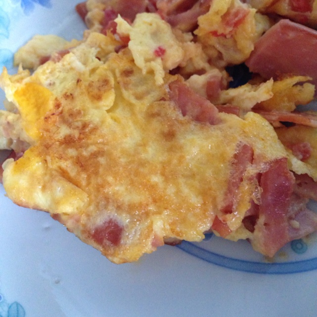 煎火腿奶酪蛋饼