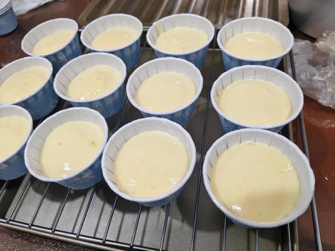 戚风纸杯蛋糕（不开裂、不塌陷）